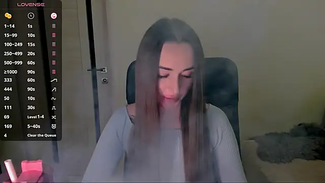 Snapshot of Kimmberr chatting on 10-18-25, 03:53 Kimmberr online show from 10-18-25, 03:53