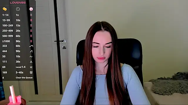 Snapshot of Kimmberr chatting on 10-19-25, 03:07 Kimmberr online show from 10-19-25, 03:07