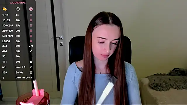 Snapshot of Kimmberr chatting on 10-21-25, 03:40 Kimmberr online show from 10-21-25, 03:40