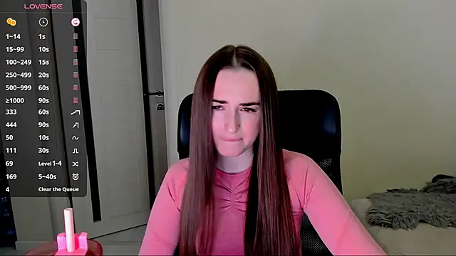 Snapshot of Kimmberr chatting on 10-29-25, 04:26 Kimmberr online show from 10-29-25, 04:26