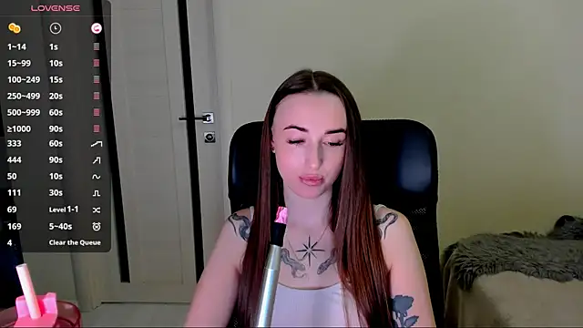 Snapshot of Kimmberr chatting on 12-04-25, 02:43 Kimmberr online show from 12-04-25, 02:43