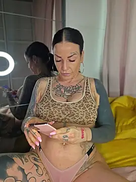 Snapshot of EmilyDiazofficial chatting on 07-03-26, 06:53 EmilyDiazofficial online show from 07-03-26, 06:53