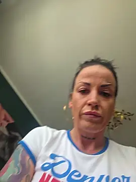 Snapshot of EmilyDiazofficial chatting on 07-24-26, 07:06 EmilyDiazofficial online show from 07-24-26, 07:06