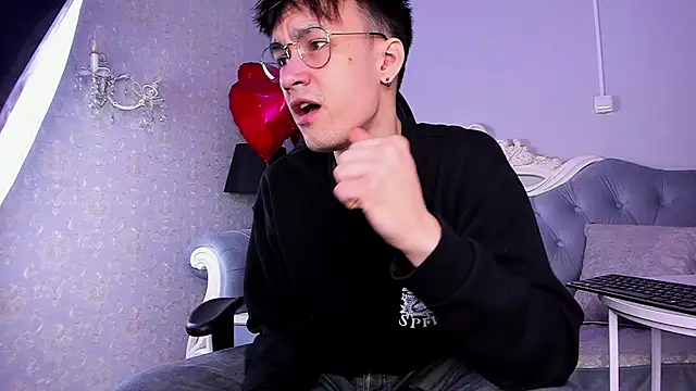 CalvinOwens online show from 02-09-25, 03:43