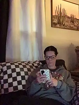 Snapshot of SidneyRaee chatting on 03-04-26, 05:52 SidneyRaee online show from 03-04-26, 05:52