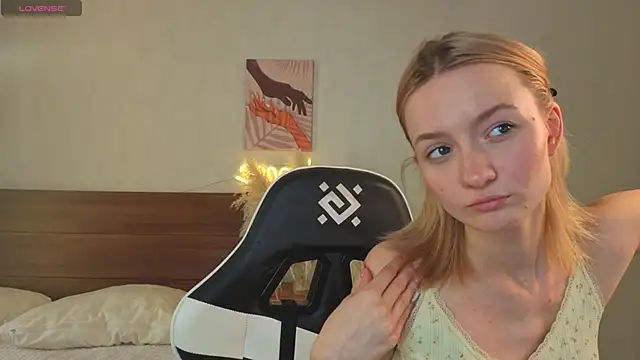 IdaValenti online show from 09-26-25, 01:09