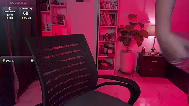 Snapshot of sumana24 chatting on 11-22-25, 09:30 sumana24 online show from 11-22-25, 09:30