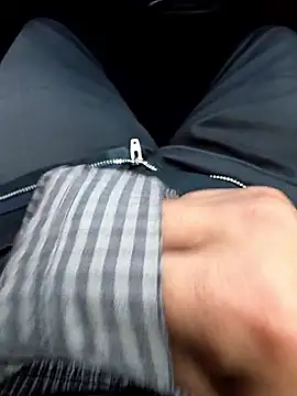 Snapshot of mjiyk1130 chatting on 02-13-26, 08:21 mjiyk1130 online show from 02-13-26, 08:21