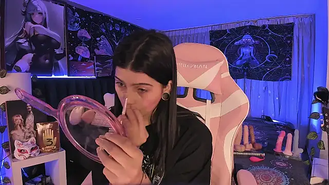 LanaKyutt online show from 03-04-25, 11:43