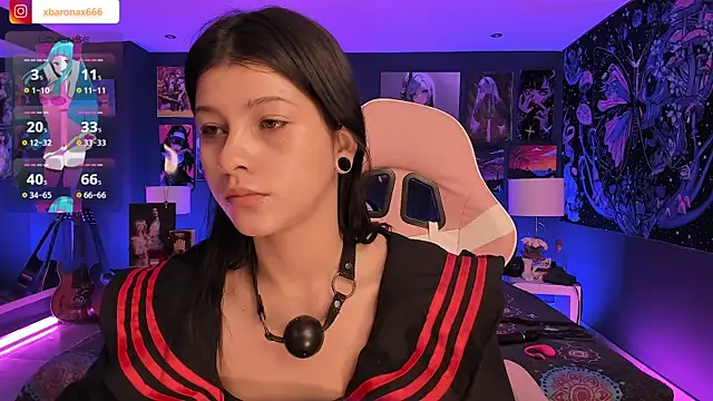 LanaKyutt online show from 10-11-25, 01:31