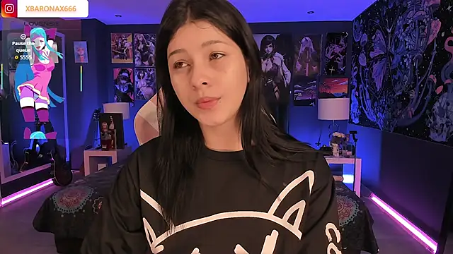 LanaKyutt online show from 11-28-25, 01:03