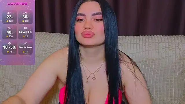 Nikki Kardashian online show from 03-07-25, 10:32