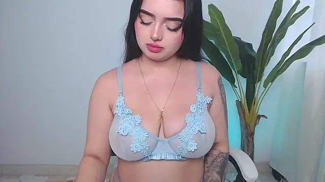 Snapshot of sophialorens_s chatting on 03-05-25, 07:06 sophialorens s online show from 03-05-25, 07:06