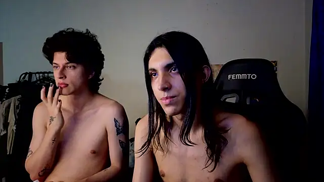 Snapshot of angelitofemboy chatting on 11-04-25, 03:16 angelitofemboy online show from 11-04-25, 03:16