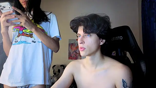 Snapshot of angelitofemboy chatting on 12-01-25, 11:10 angelitofemboy online show from 12-01-25, 11:10