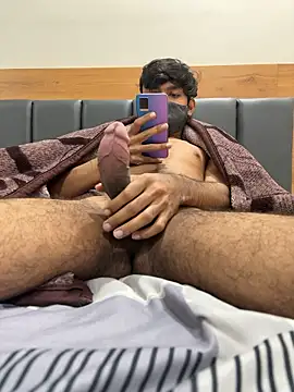 Snapshot of rajapo_1 chatting on 01-10-26, 05:37 rajapo 1 online show from 01-10-26, 05:37