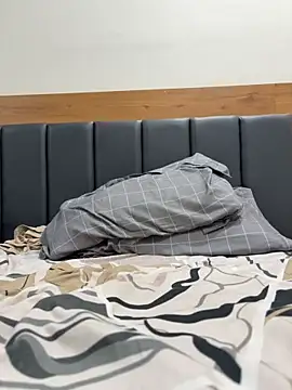 Snapshot of rajapo_1 chatting on 02-04-26, 01:44 rajapo 1 online show from 02-04-26, 01:44