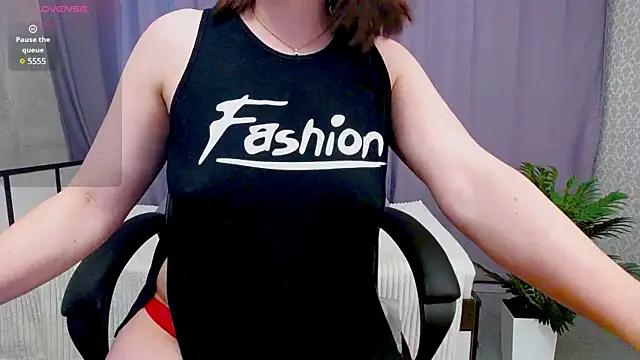 Camelia Lillie online show from 03-14-25, 10:29