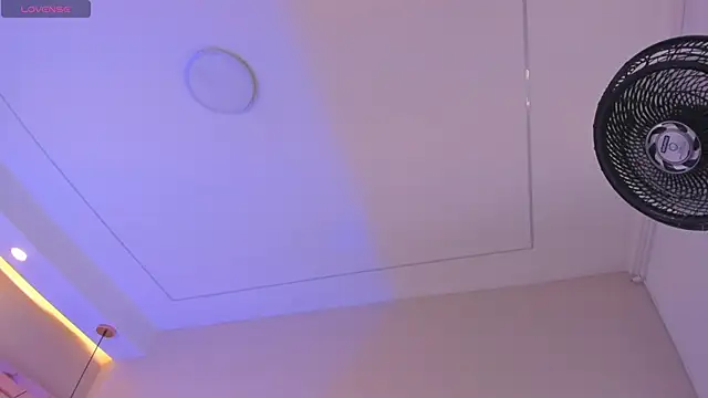 VioletaAbel online show from 01-24-25, 05:32