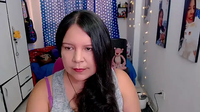 claryssa  online show from 11-11-25, 08:31