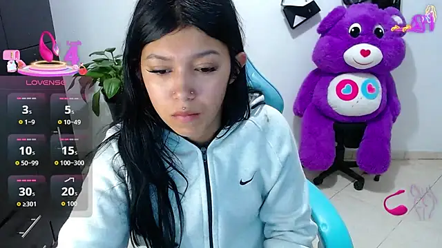 emily rosse04 online show from 04-18-26, 09:46