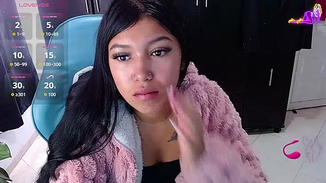 Snapshot of emily_rosse04 chatting on 05-30-26, 03:09 emily rosse04 online show from 05-30-26, 03:09