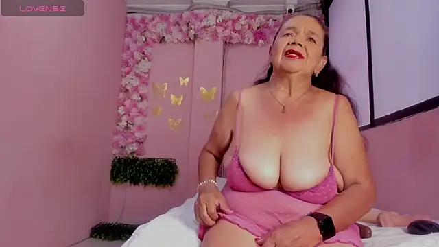 Snapshot of grandmother_milf chatting on 05-05-26, 12:57 grandmother milf online show from 05-05-26, 12:57