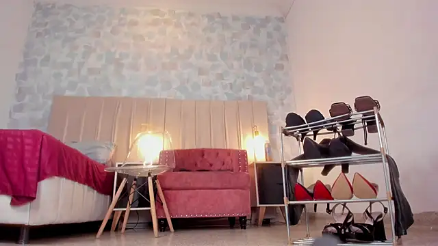 Snapshot of samara_smithh chatting on 02-07-25, 01:32 samara smithh online show from 02-07-25, 01:32
