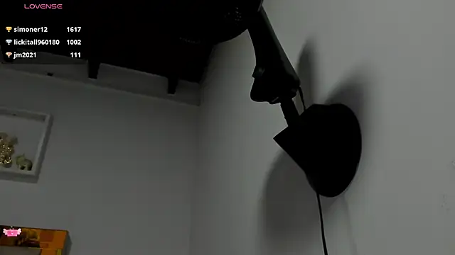 Snapshot of angel_dthroatt chatting on 01-10-25, 06:38 angel dthroatt online show from 01-10-25, 06:38