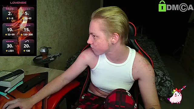 Alexis Gordon online show from 09-26-25, 08:02