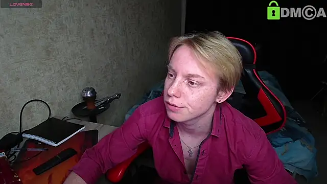 Alexis Gordon online show from 10-19-25, 07:36