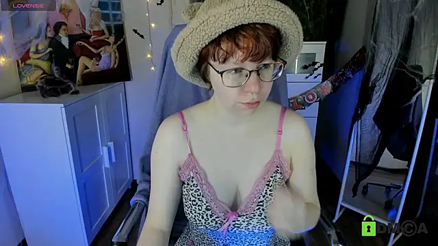 Melissa Wells online show from 10-30-25, 04:19