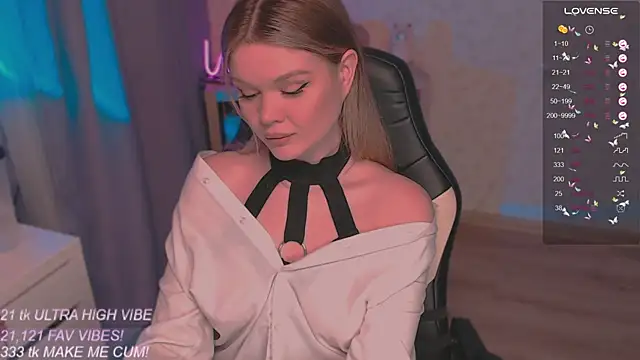 VeronaAura online show from 10-10-25, 09:36