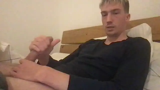 hungandfun05 online show from 12-11-24, 01:37