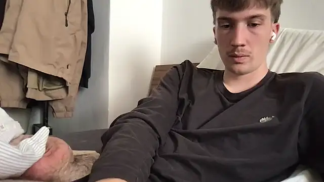 hungandfun05 online show from 10-08-25, 01:53