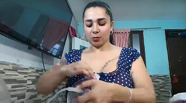 Meganmilk1 online show from 12-17-24, 04:43