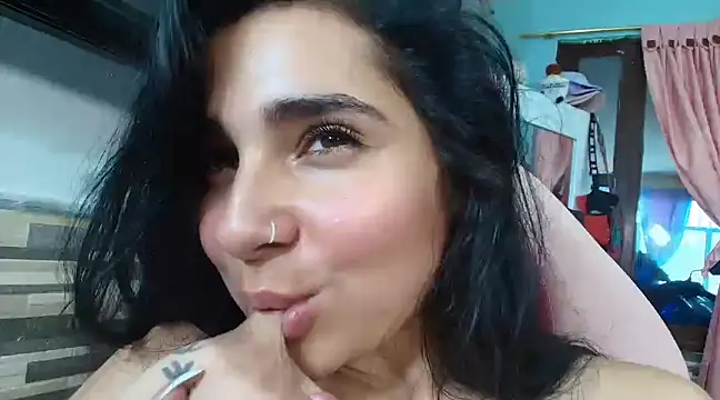 Meganmilk1 online show from 12-20-24, 04:57