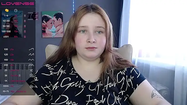 Snapshot of Light_Luna chatting on 02-08-26, 11:02 Light Luna online show from 02-08-26, 11:02