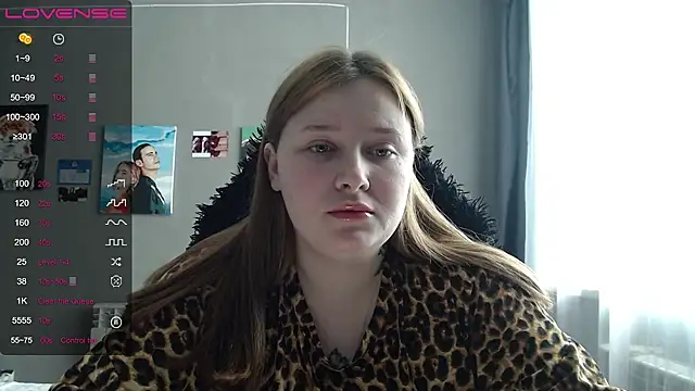 Snapshot of Light_Luna chatting on 03-08-26, 10:41 Light Luna online show from 03-08-26, 10:41