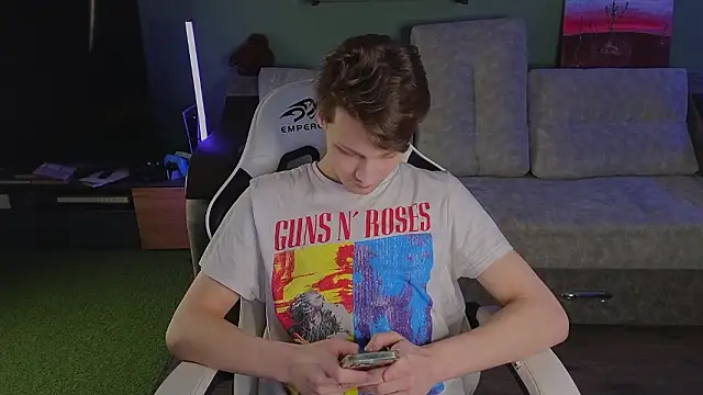 TeddyLiLboy online show from 03-22-26, 06:22