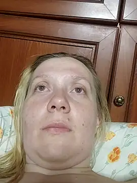 Snapshot of LeraSweet chatting on 06-20-26, 07:38 LeraSweet online show from 06-20-26, 07:38