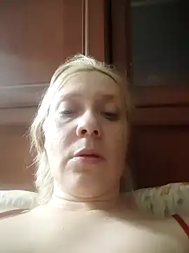 Snapshot of LeraSweet chatting on 07-17-26, 08:46 LeraSweet online show from 07-17-26, 08:46