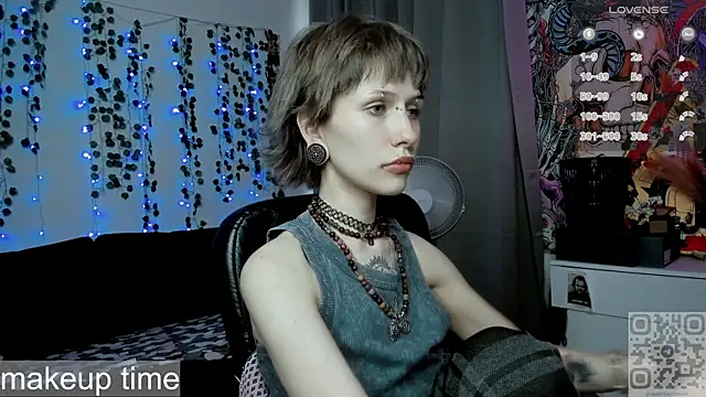 Snapshot of say_mary chatting on 06-27-26, 05:18 say mary online show from 06-27-26, 05:18