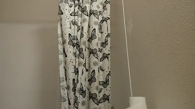 BeckiTooSweet online show from 10-26-25, 06:14