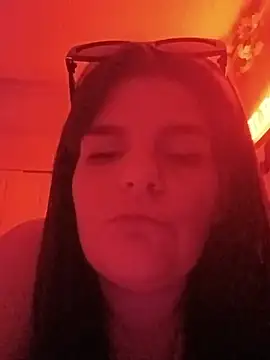 BeckiTooSweet online show from 06-25-26, 05:34