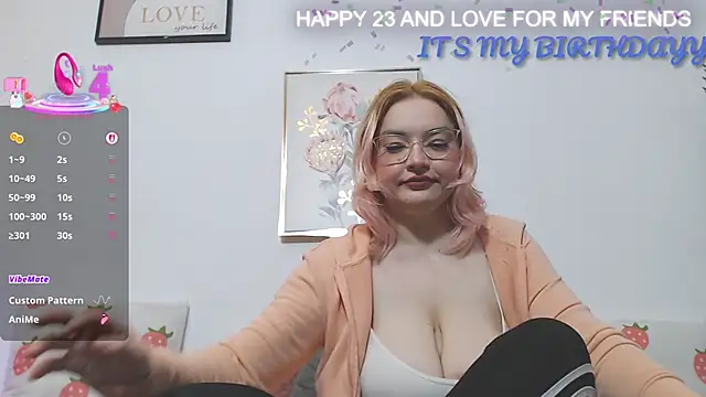 Snapshot of Catlady333 chatting on 09-14-25, 08:19 Catlady333 online show from 09-14-25, 08:19