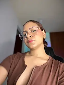 Snapshot of gretta_kler1 chatting on 02-27-25, 05:36 gretta kler1 online show from 02-27-25, 05:36