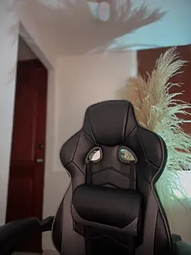 Snapshot of gretta_kler1 chatting on 10-10-25, 11:31 gretta kler1 online show from 10-10-25, 11:31