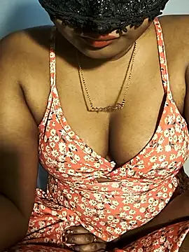 Snapshot of FANTASY_QUEEN_07 chatting on 01-08-26, 10:39 FANTASY QUEEN 07 online show from 01-08-26, 10:39