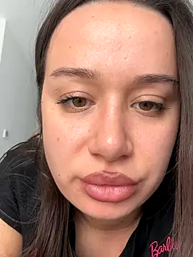 deliaroyal online show from 09-21-25, 01:35